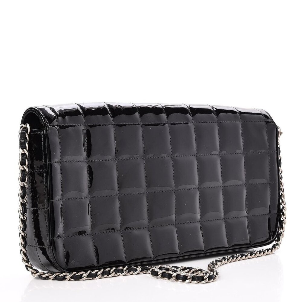 CHANEL Patent Leather East West Chocolate Bar Flap Bag Black Purse - Picture 4 of 13